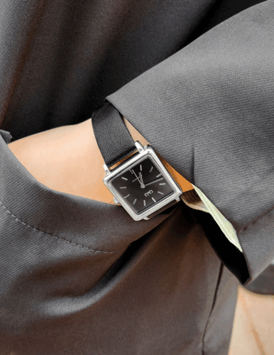큐앤큐 QB51J-302Y 빈티지 여성 가죽 패션 아날로그 시계